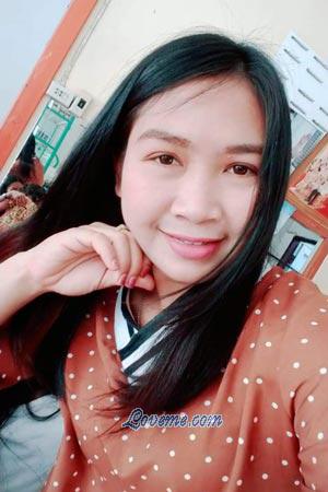 Ladies of Sakaeo