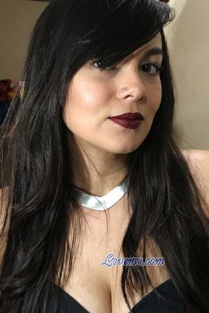 227701 - Vanessa Age: 36 - Colombia